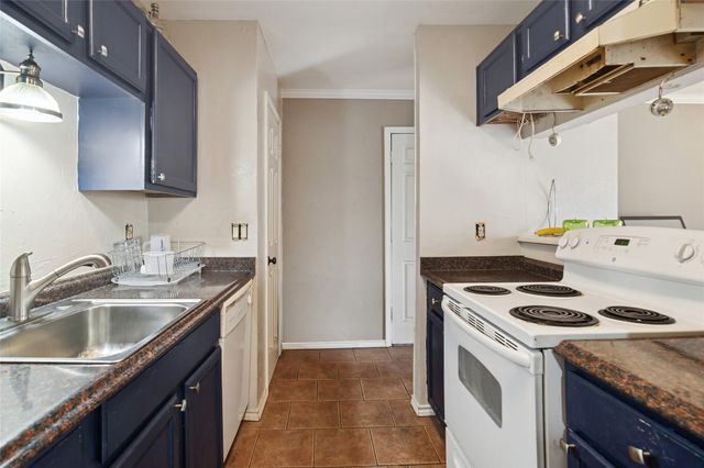 18333 Roehampton Drive 224, Dallas, TX 75252