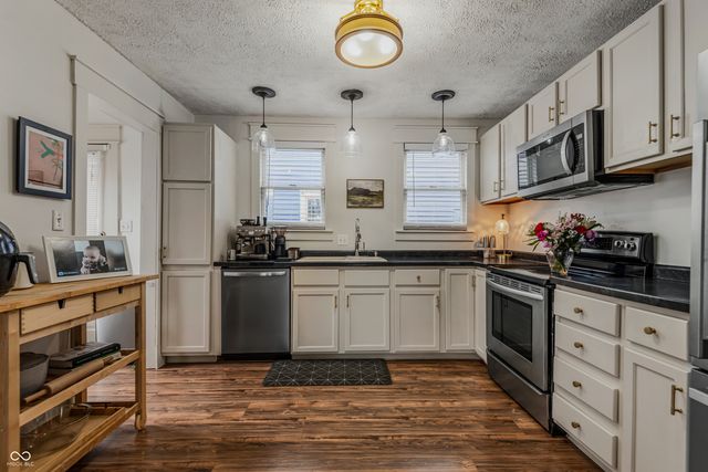 319 15th Street, Columbus, IN 47201