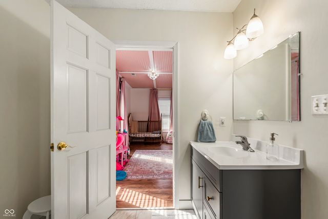 319 15th Street, Columbus, IN 47201