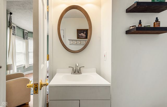 319 15th Street, Columbus, IN 47201