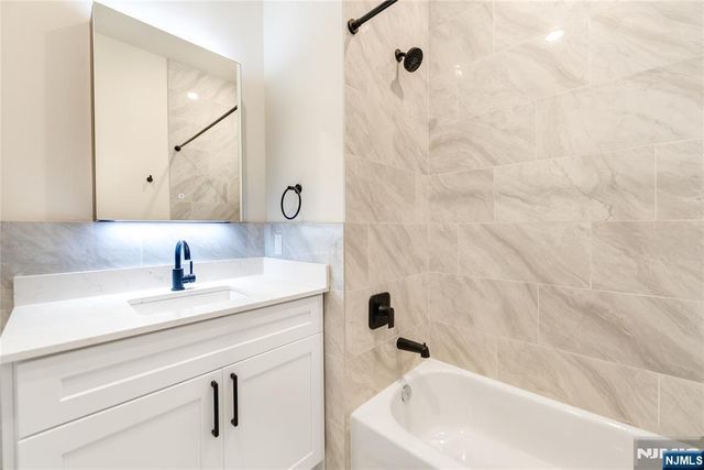 51 Queen Anne Road 207, Bogota, NJ 07603