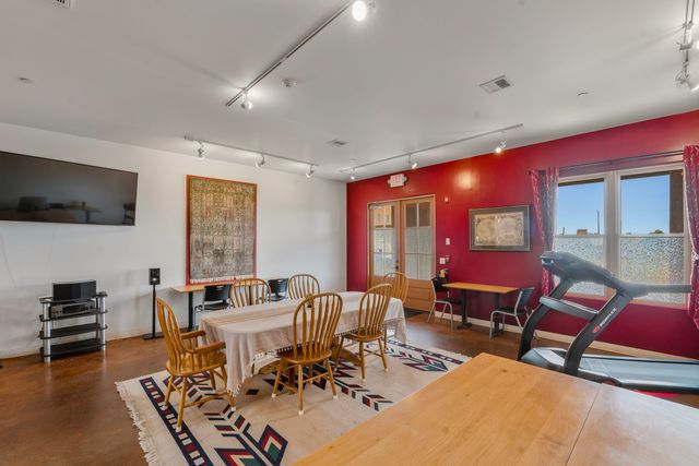 60 Avenida Aldea, Santa Fe, NM 87507