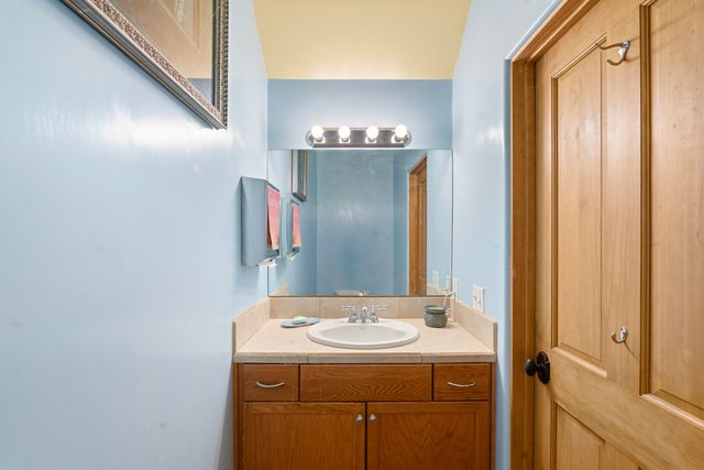60 Avenida Aldea, Santa Fe, NM 87507