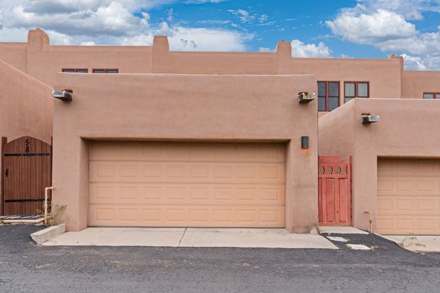 60 Avenida Aldea, Santa Fe, NM 87507