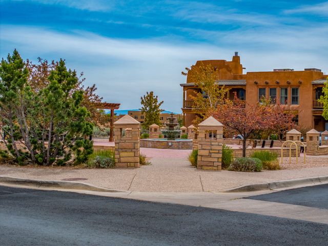 60 Avenida Aldea, Santa Fe, NM 87507