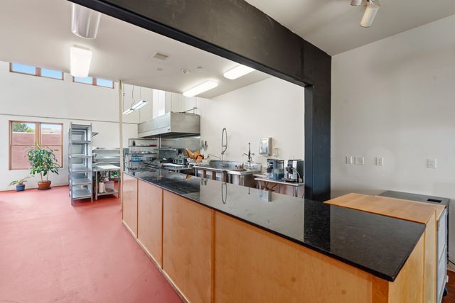 60 Avenida Aldea, Santa Fe, NM 87507