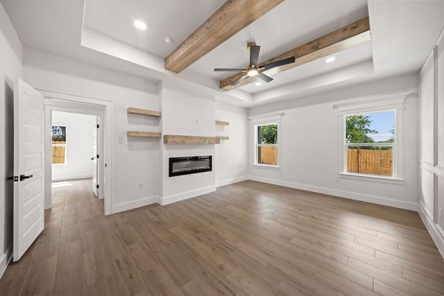 1004 W Broadus Avenue, Fort Worth, TX 76115
