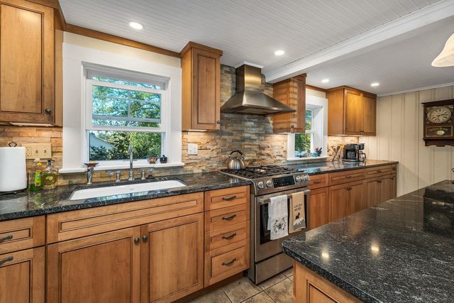 108 Center Street, Wolfeboro, NH 03894