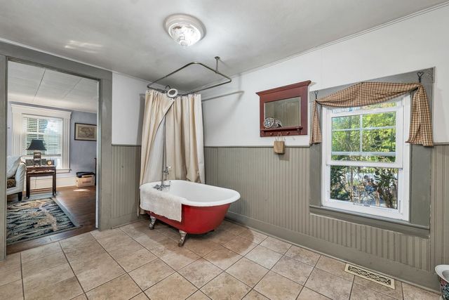 108 Center Street, Wolfeboro, NH 03894