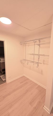 375 PLUM CREEK Drive 412, Wheeling, IL 60090