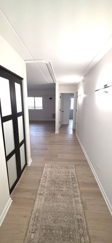 375 PLUM CREEK Drive 412, Wheeling, IL 60090