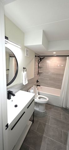 375 PLUM CREEK Drive 412, Wheeling, IL 60090