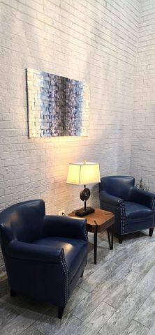 375 PLUM CREEK Drive 412, Wheeling, IL 60090