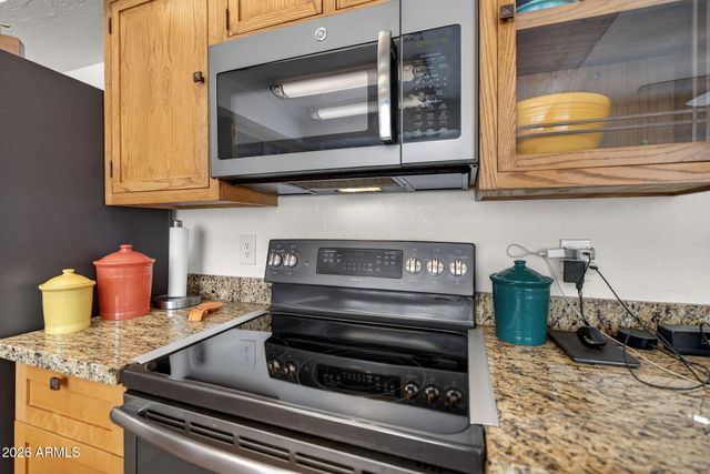 2119 E CROCUS Drive, Phoenix, AZ 85022