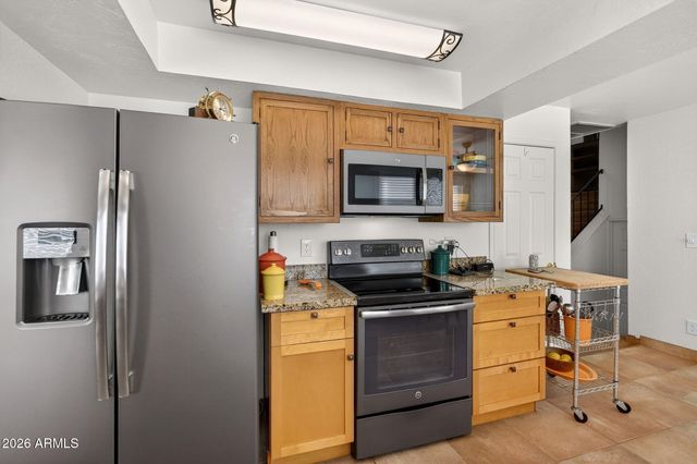 2119 E CROCUS Drive, Phoenix, AZ 85022