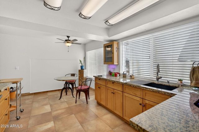 2119 E CROCUS Drive, Phoenix, AZ 85022