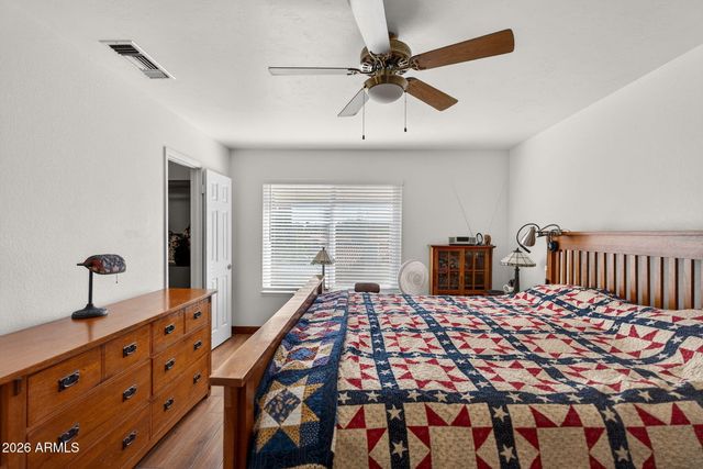 2119 E CROCUS Drive, Phoenix, AZ 85022