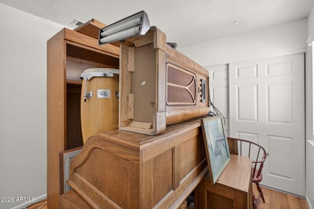 2119 E CROCUS Drive, Phoenix, AZ 85022