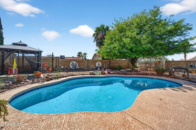 2119 E CROCUS Drive, Phoenix, AZ 85022