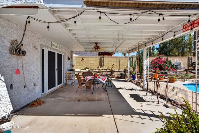 2119 E CROCUS Drive, Phoenix, AZ 85022