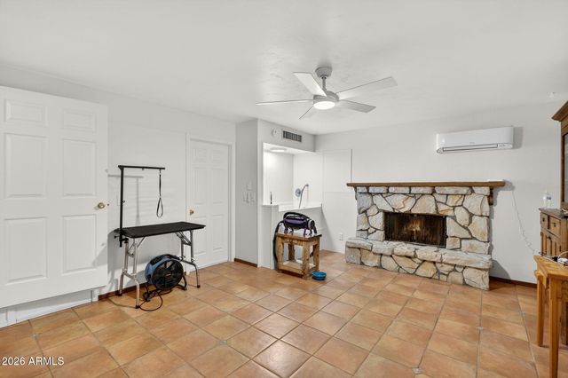 2119 E CROCUS Drive, Phoenix, AZ 85022