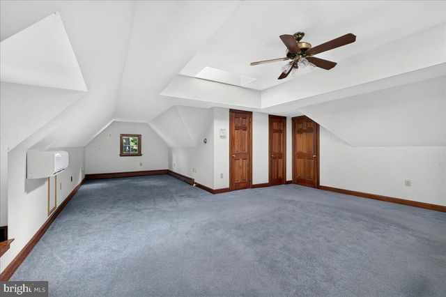 17 WOODLAND DR, Lansdale, PA 19446