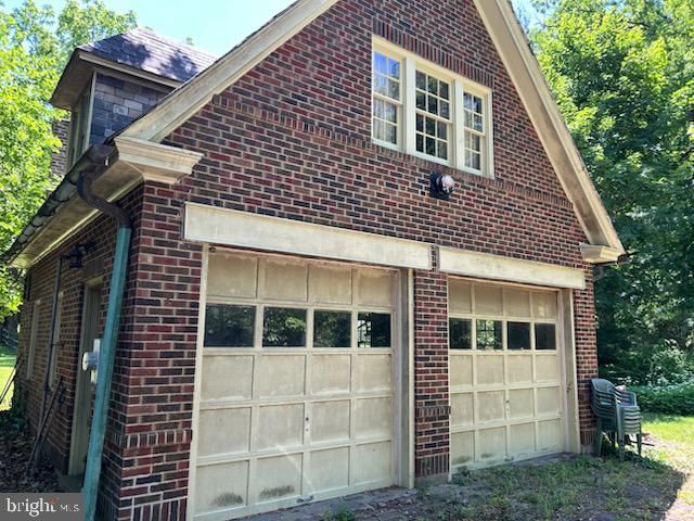 17 WOODLAND DR, Lansdale, PA 19446
