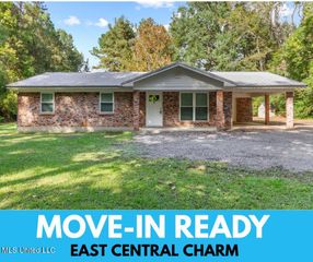 13109 Oak Haven Drive, Moss Point, MS 39562