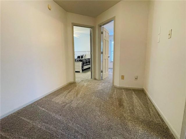 189 Canyon View Drive, Lansing, KS 66043