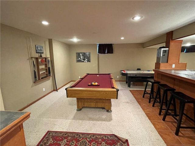 189 Canyon View Drive, Lansing, KS 66043