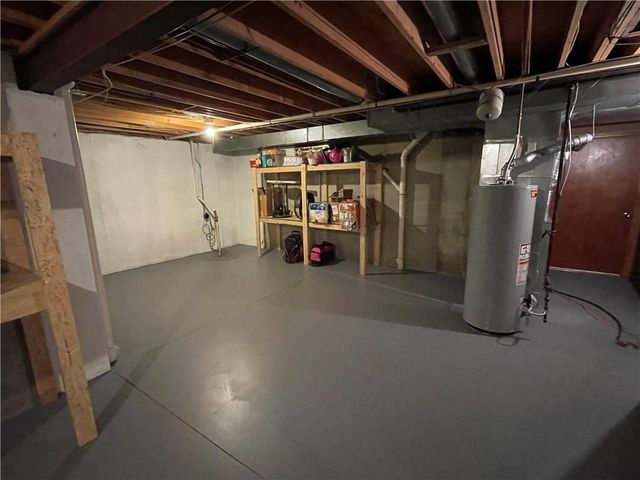 189 Canyon View Drive, Lansing, KS 66043