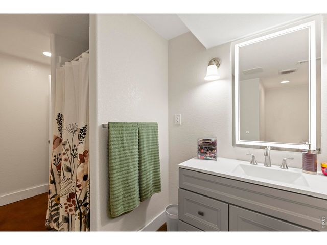 381 Bobcat Dr, Milliken, CO 80543