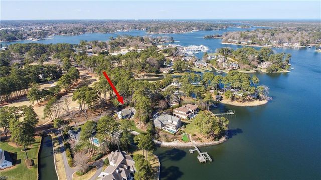 952 Oriole DR, Virginia Beach, VA 23451