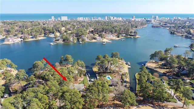 952 Oriole DR, Virginia Beach, VA 23451