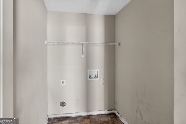 6960 Red Bone Way, Lithonia, GA 30038