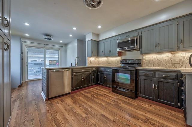 1040 S Wyckford Street, Olathe, KS 66061