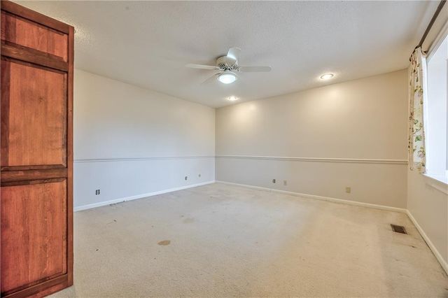 1040 S Wyckford Street, Olathe, KS 66061