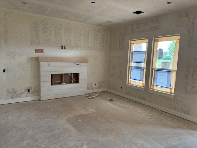 831 Virginia Avenue, Newcastle, OK 73065