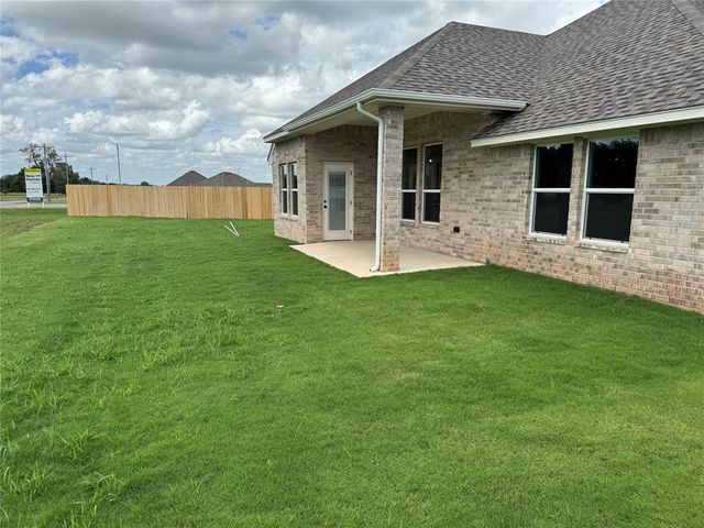 831 Virginia Avenue, Newcastle, OK 73065