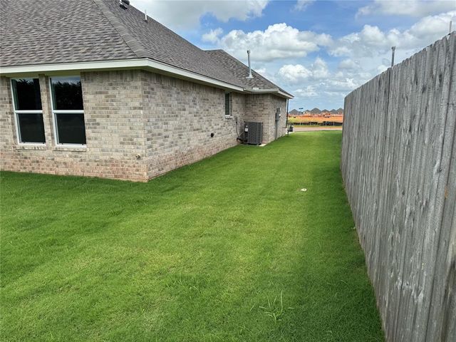 831 Virginia Avenue, Newcastle, OK 73065