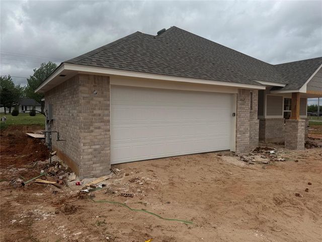 831 Virginia Avenue, Newcastle, OK 73065