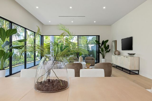 723 Lake Avenue N, Delray Beach, FL 33483