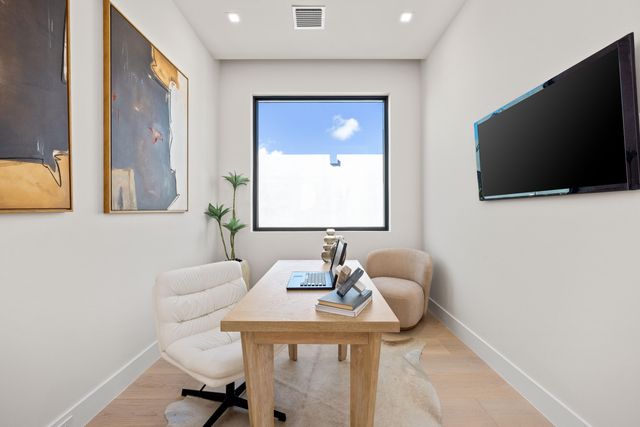 723 Lake Avenue N, Delray Beach, FL 33483