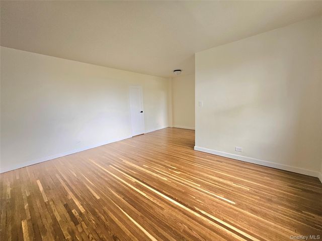 112-24 Northern Boulevard 3E, Corona, NY 11368