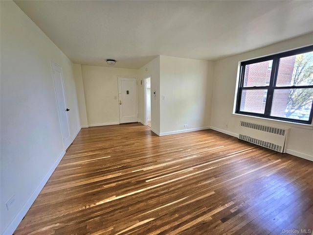 112-24 Northern Boulevard 3E, Corona, NY 11368