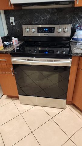 21343 NE 8th Ct 3, Miami, FL 33179