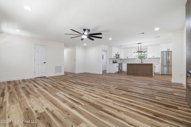 3310 Irondale Street, Gautier, MS 39553