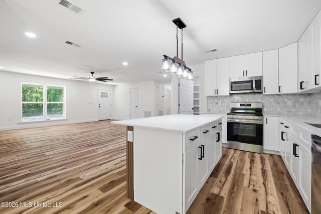 3310 Irondale Street, Gautier, MS 39553