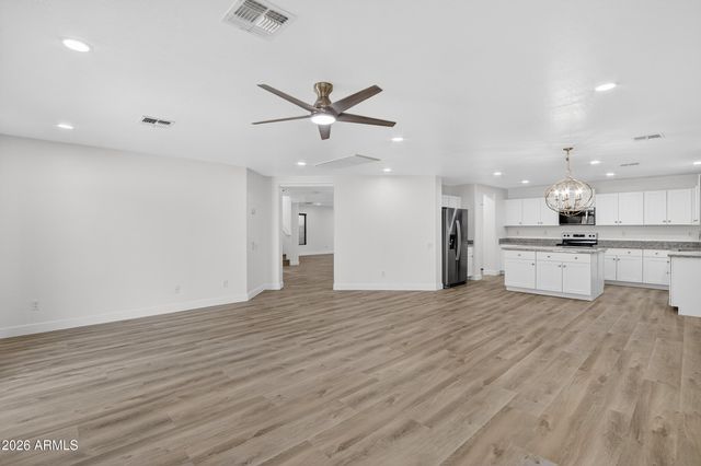 43620 W COWPATH Road, Maricopa, AZ 85138