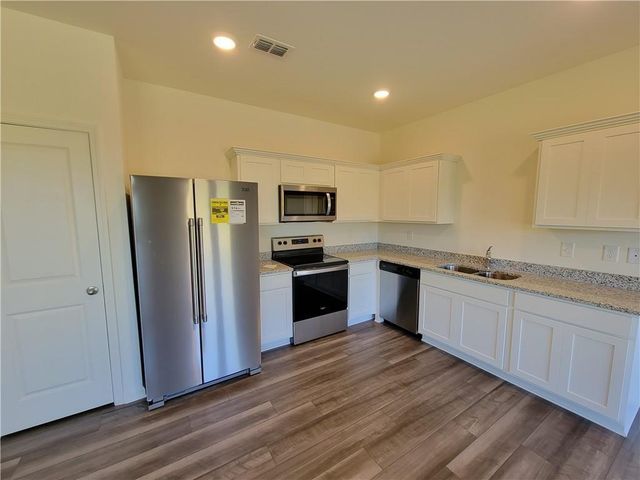 209 Swindon Drive, Mcdonough, GA 30253